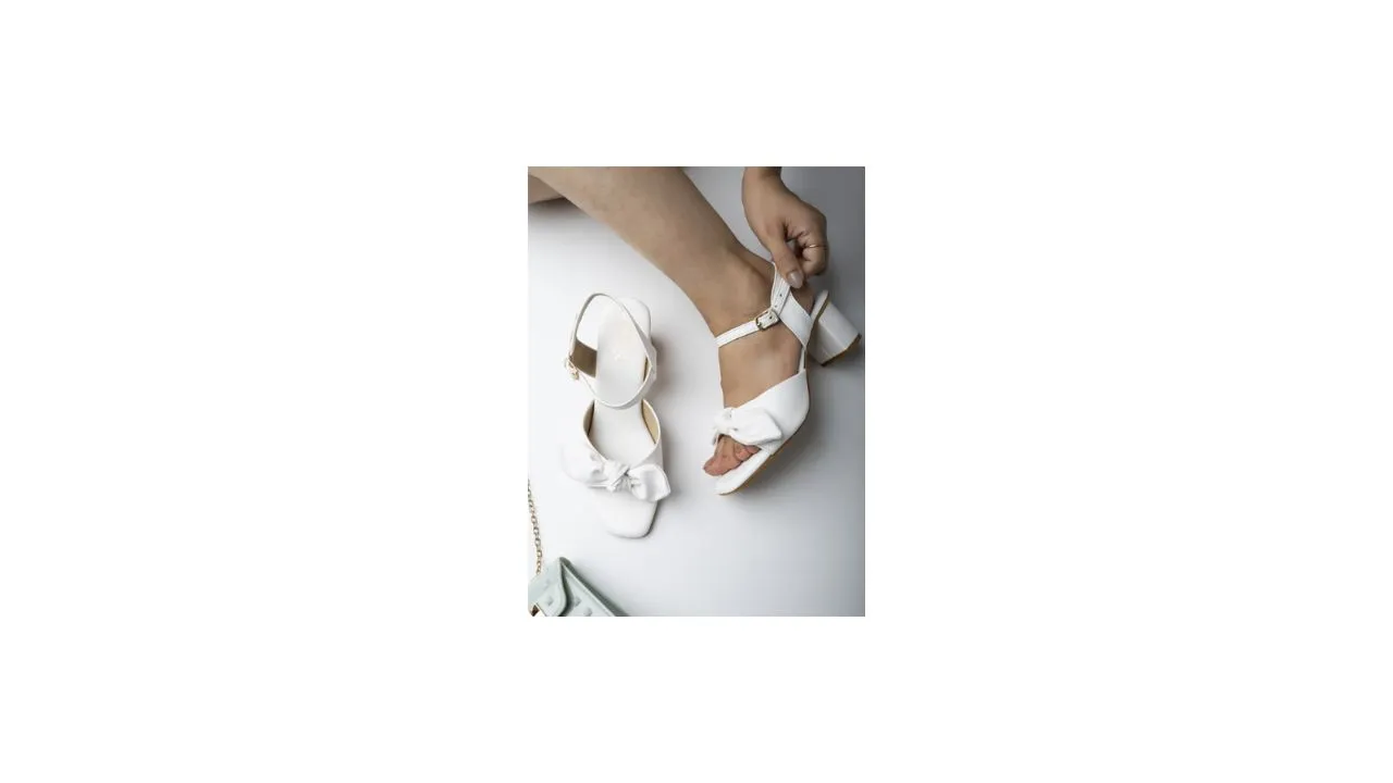 Shoetopia Girls White Block Heels