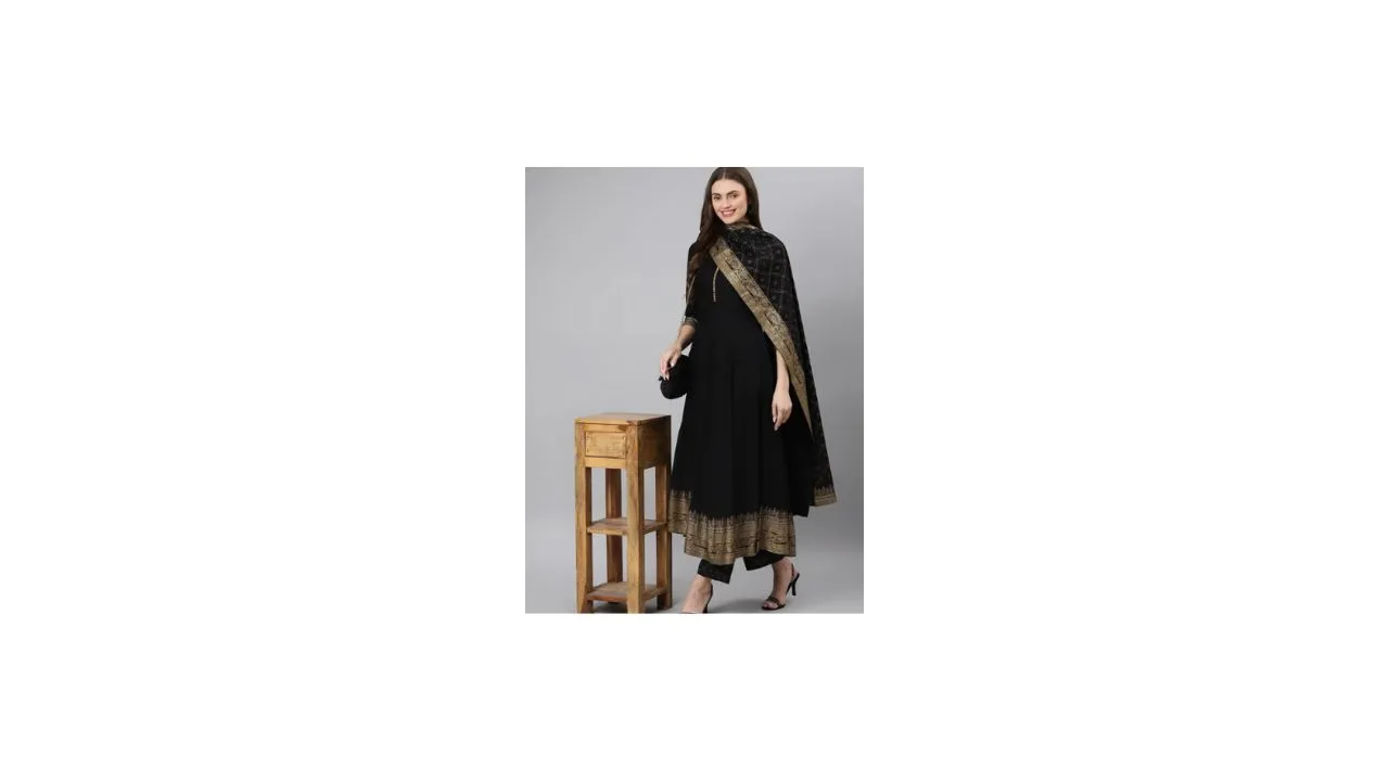 Khushal K Women Kurta with Palazzos & With Dupatta