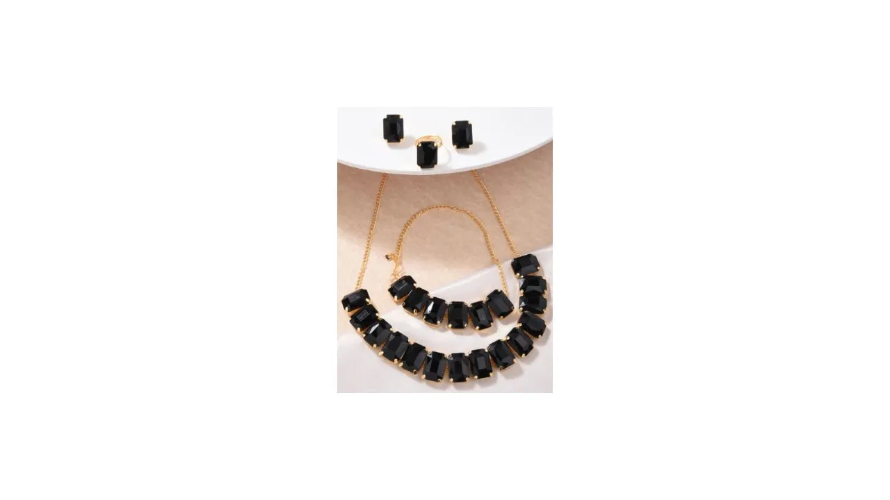 ToniQ Black Artificial Stone Studded Jewellery Set