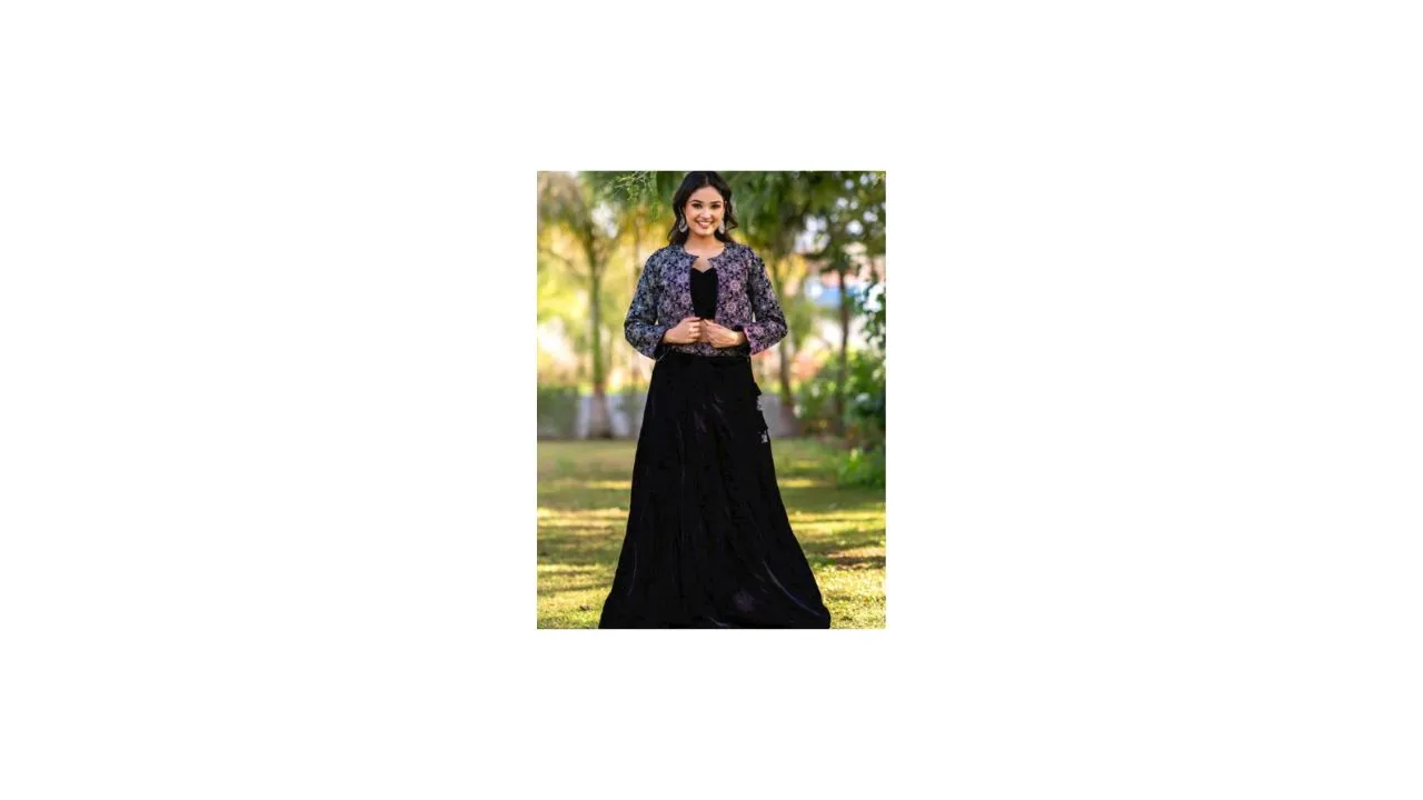 HOUSE OF JAMOTI Lehenga & Blouse With Jacket