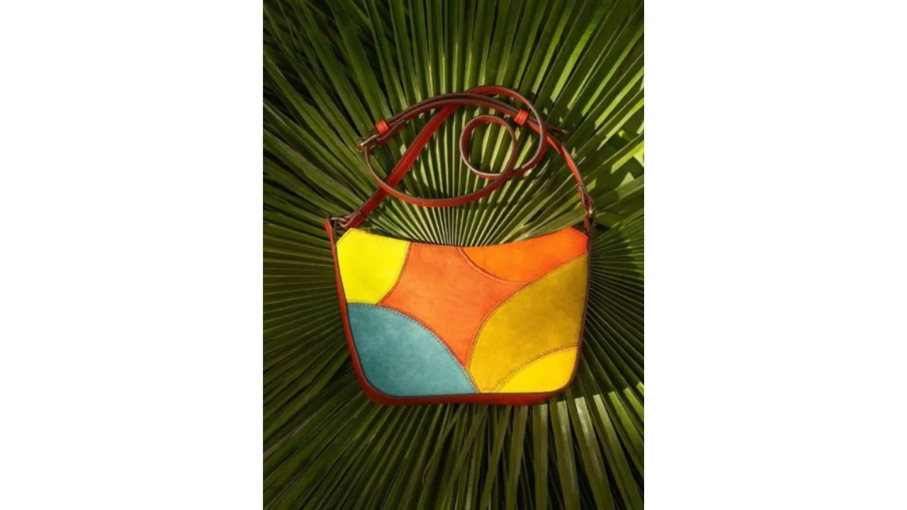Women Colourblocked Structured Shoulder Bag
