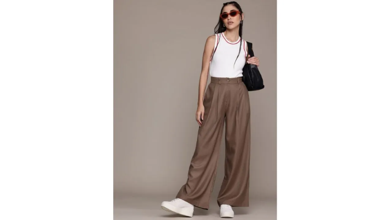 Pleated Parallel Trousers