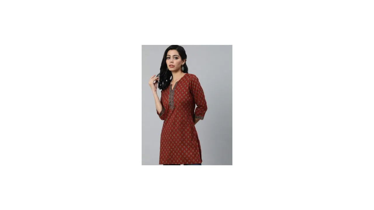 Nayo Women Maroon Printed Tunic