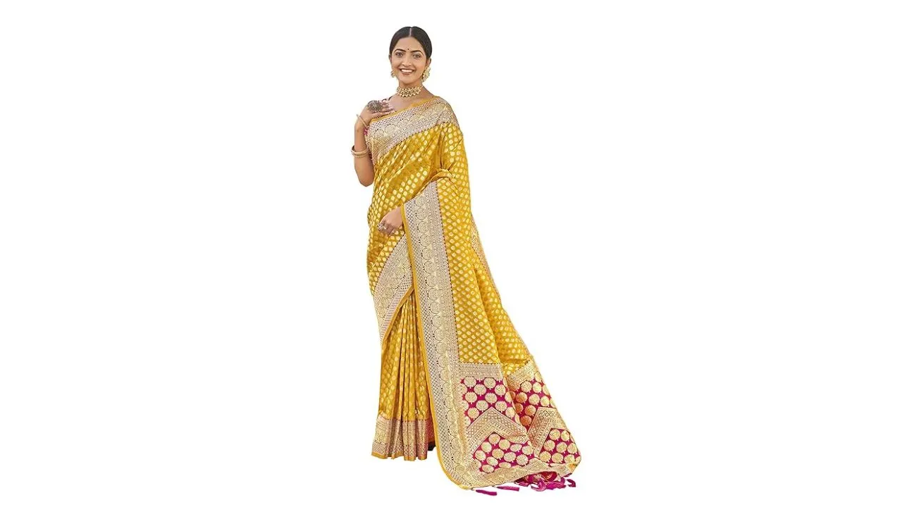 MANOHARI adorable woven saree