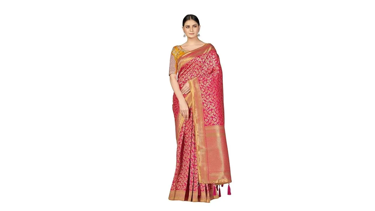 Monjolika Fashion Women saree 