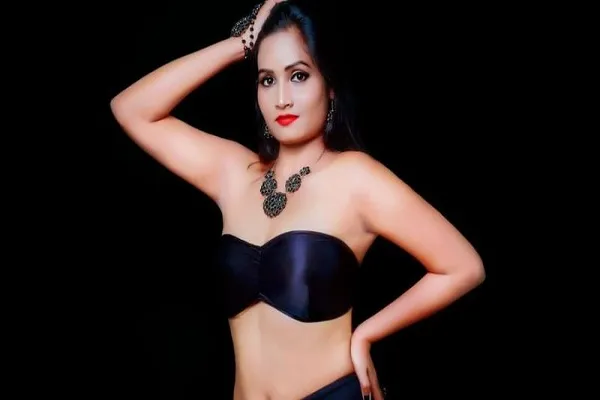 मुंबई में हाई प्रोफाइल सेक्स रैकेट का भंडाफोड़, भोजपुरी एक्ट्रेस सुमन कुमारी  गिरफ्तार - hindi.revoi.in
