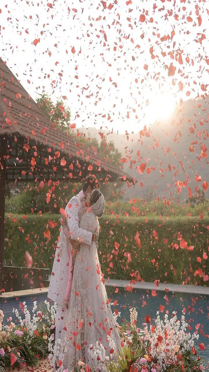 तुम्हारे साथ, हर दिन एक प्यार का दिन होता हैं. आज हमने फैसला कर लिया हमेशा के लिए हम साथ रहेंगे