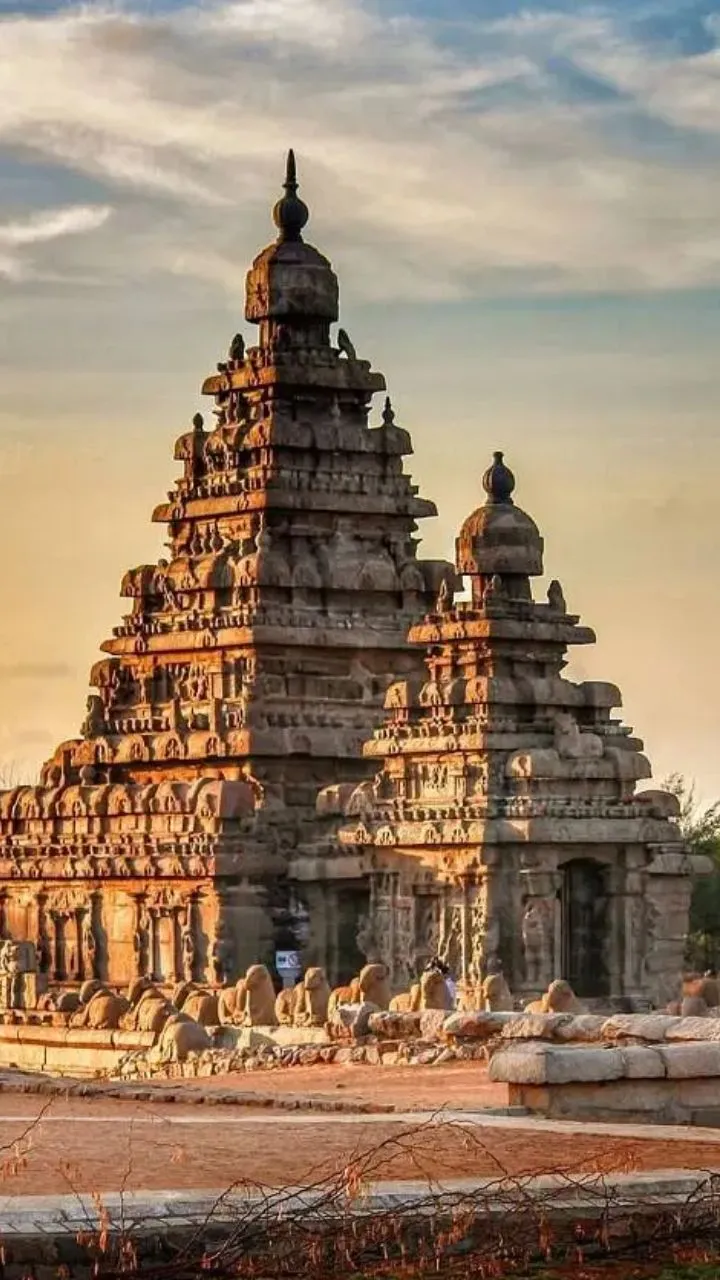 महाबलीपुरम का मंदिर अपनी अनोखी वास्तुकला और मान्यता के लिए काफी फेमस है