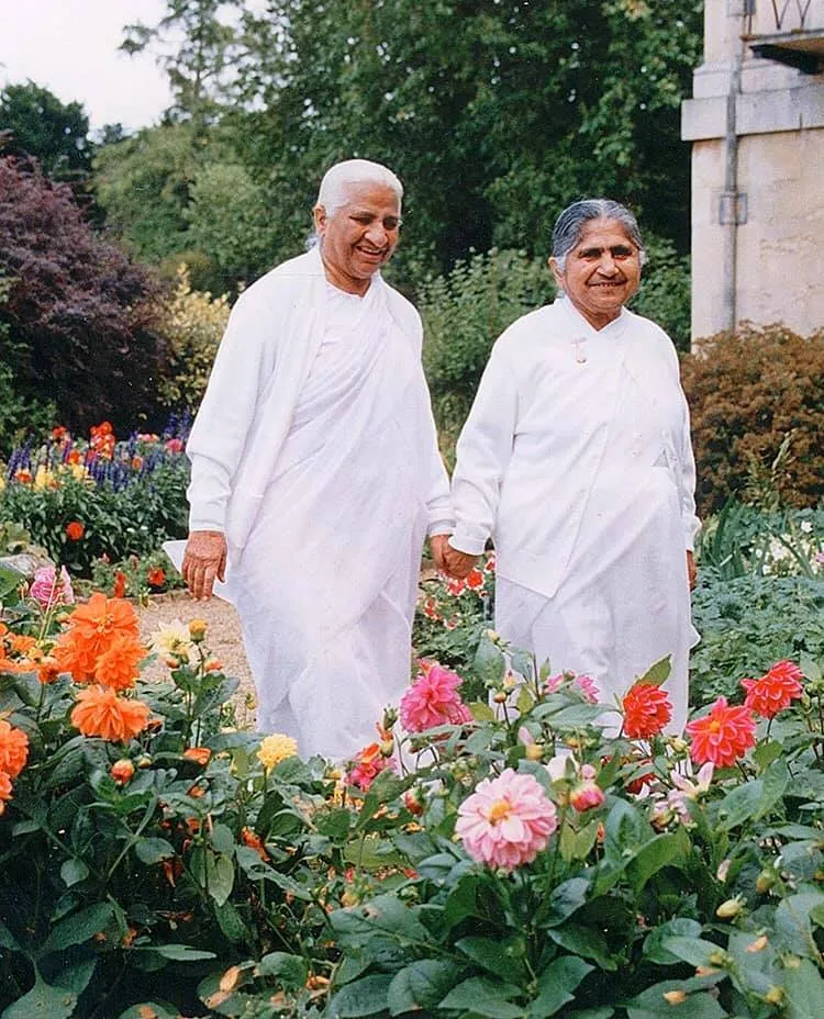 dadi janki facbook 2 