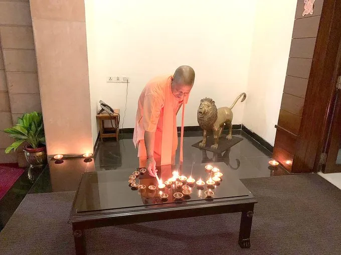 yogi aditynath 