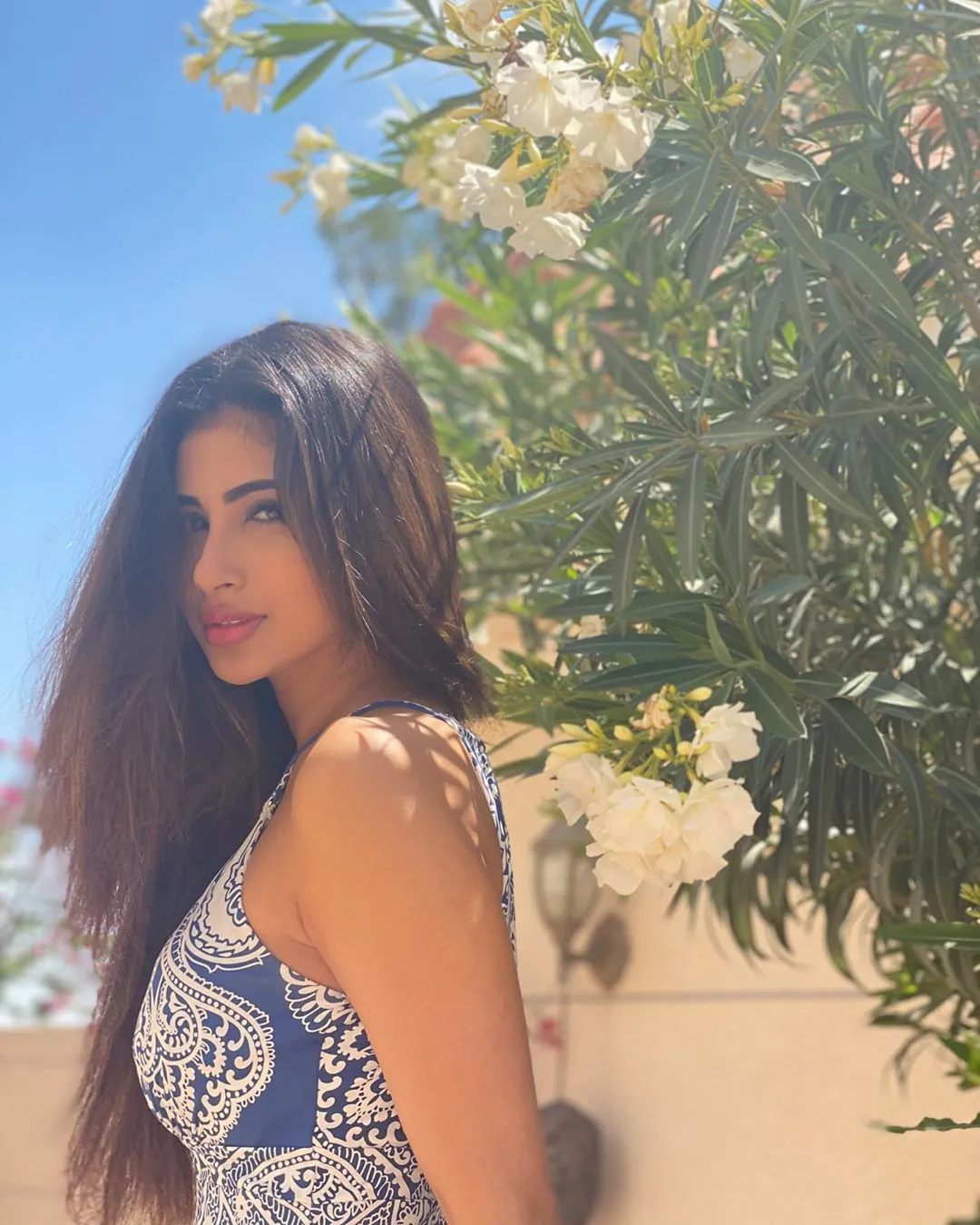 mouni roy 