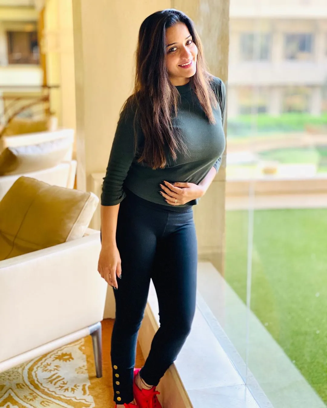 mona5 