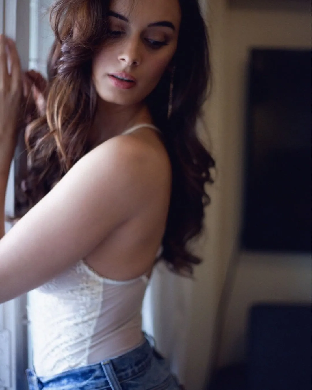 evelyn sharma6 