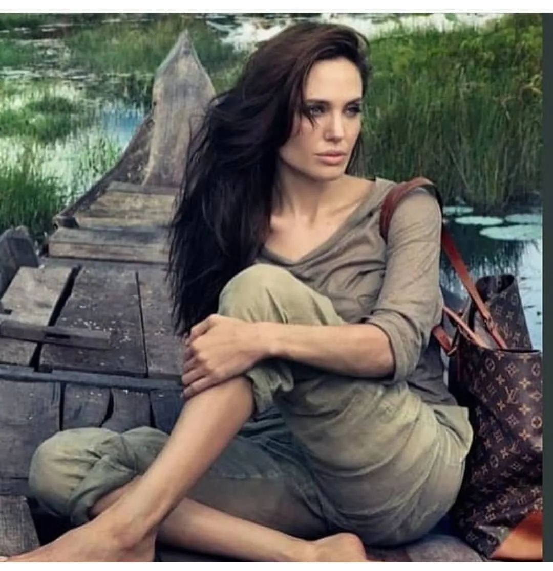 angelina jolie5 