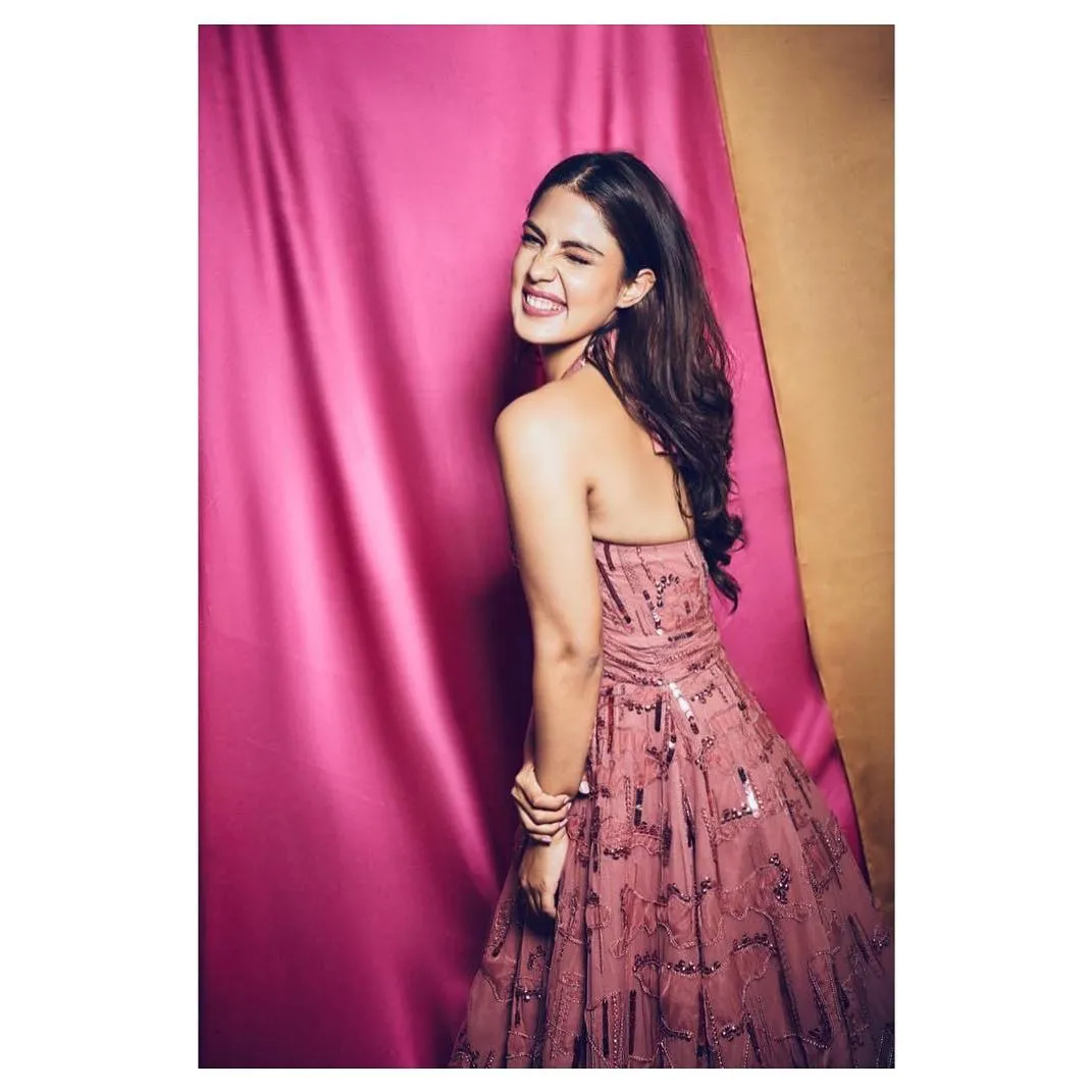 rhea chakraborty 5 