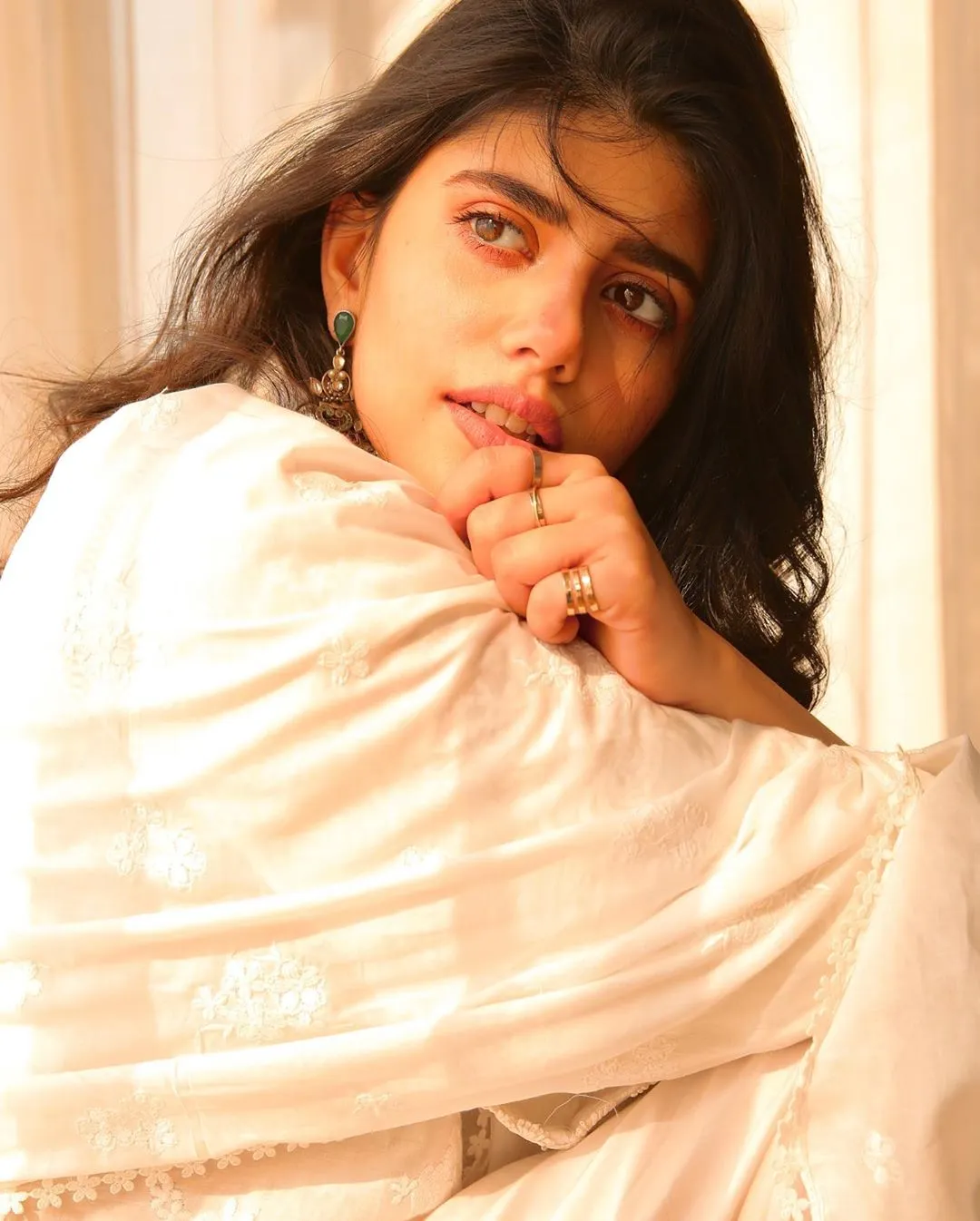 sanjana sanghi 