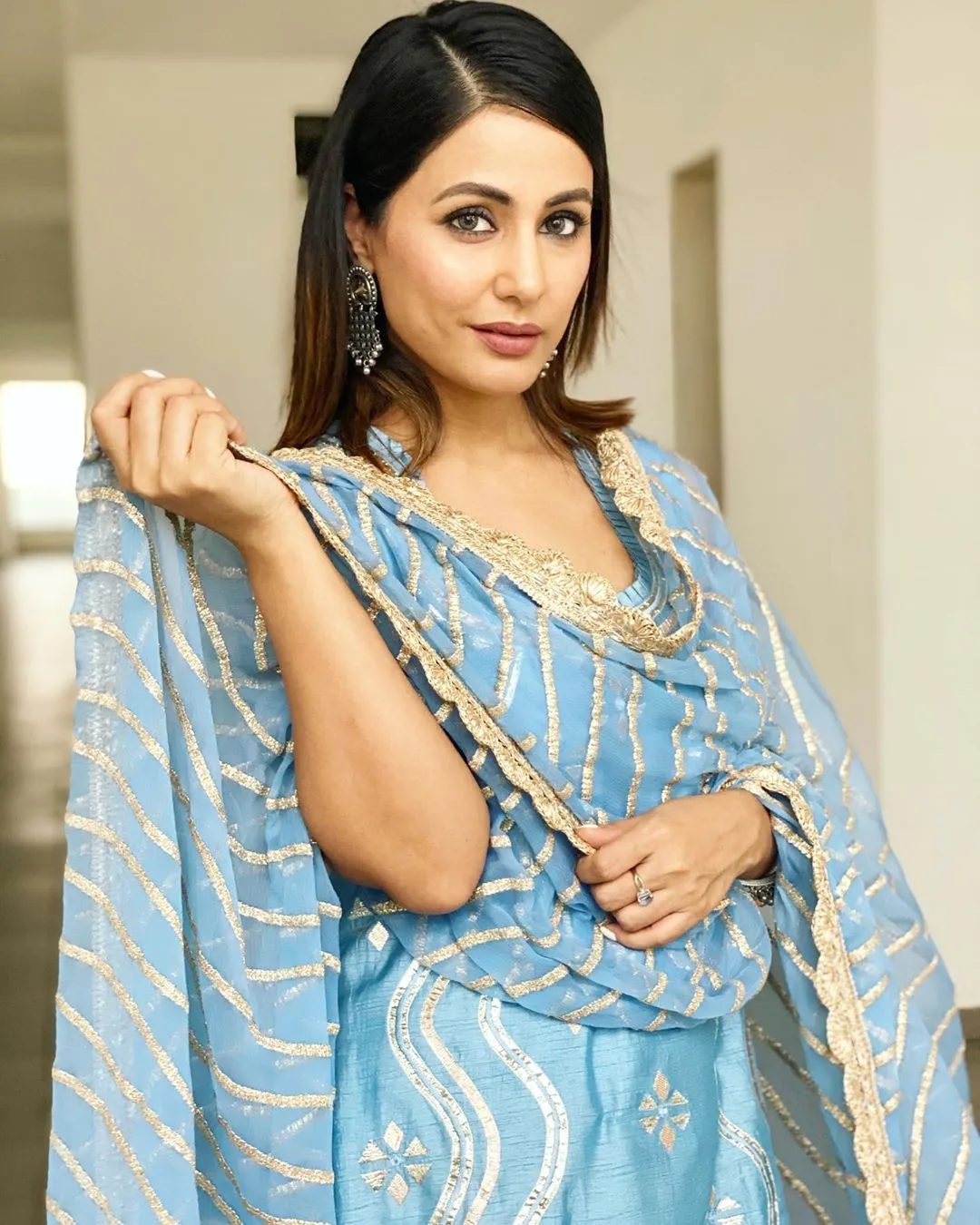 hina khan11 