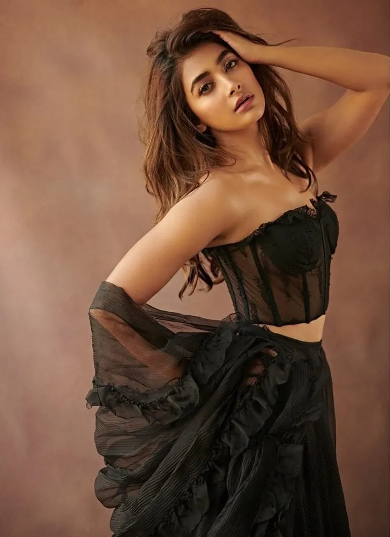 pooja hegde12 