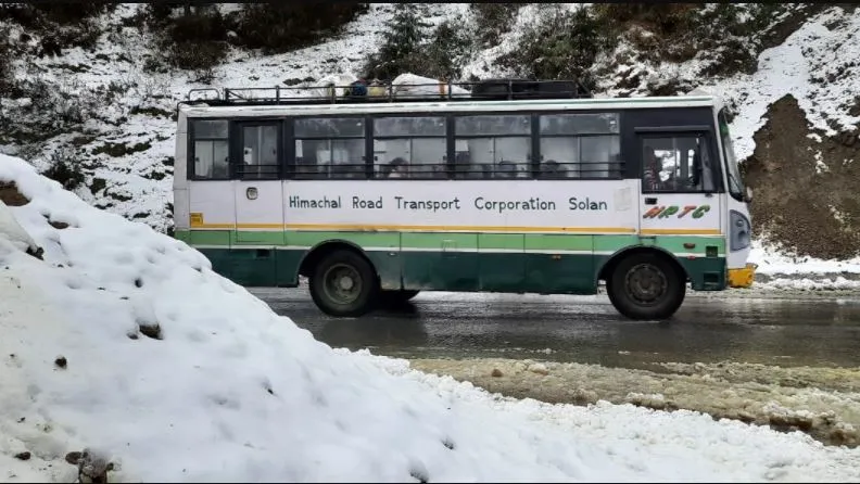 हिमाचल प्रदेश में बर्फबारी