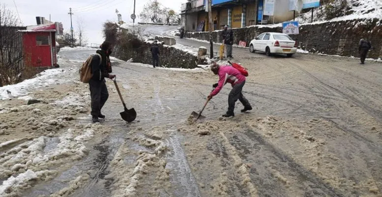 बर्फबारी