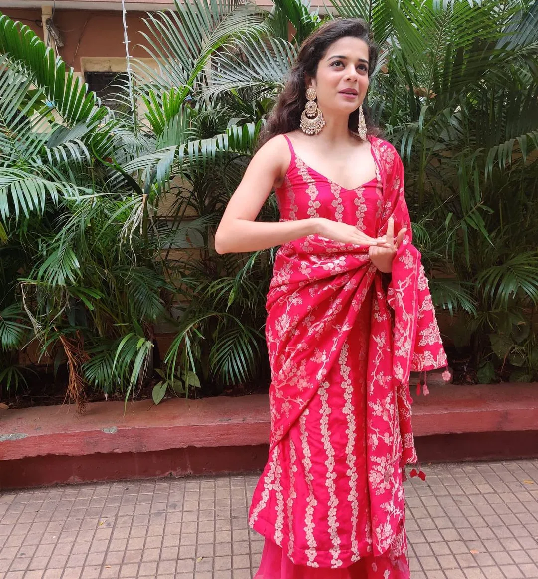 mithila palkar11 