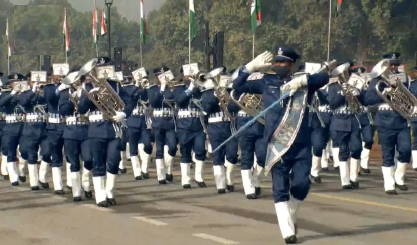 parade 6 