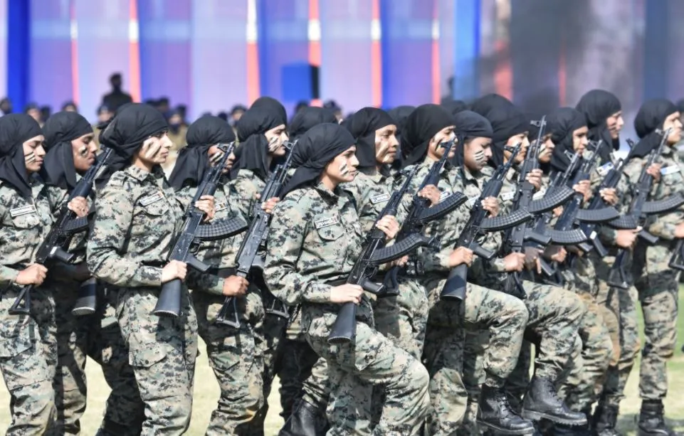 women army 4 