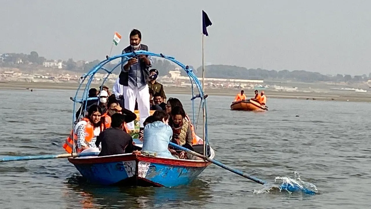 priynaka gandhi11 