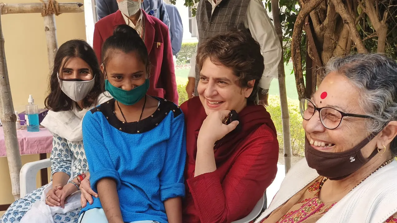 priynaka gandhi5 
