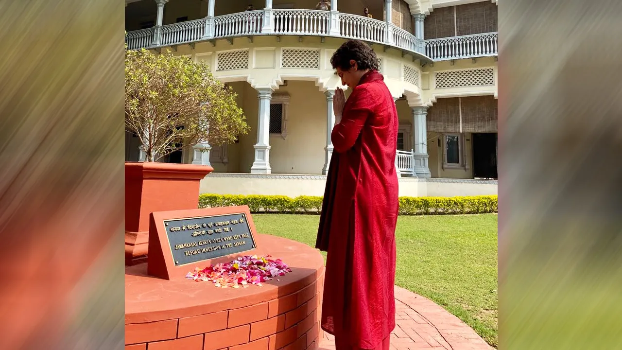 priynaka gandhi6 