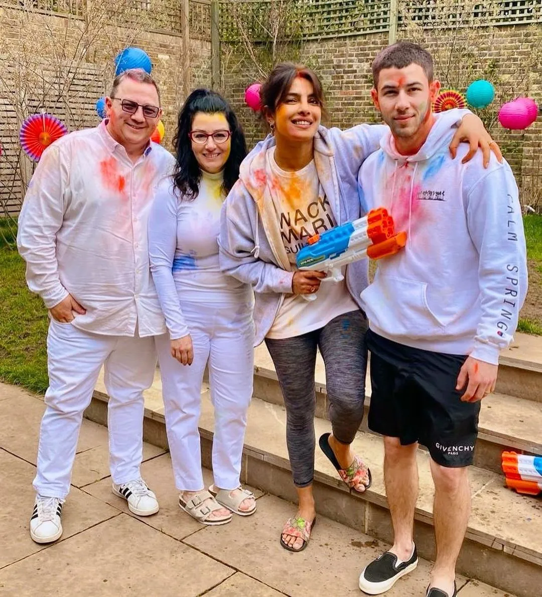 priyanka holi1 