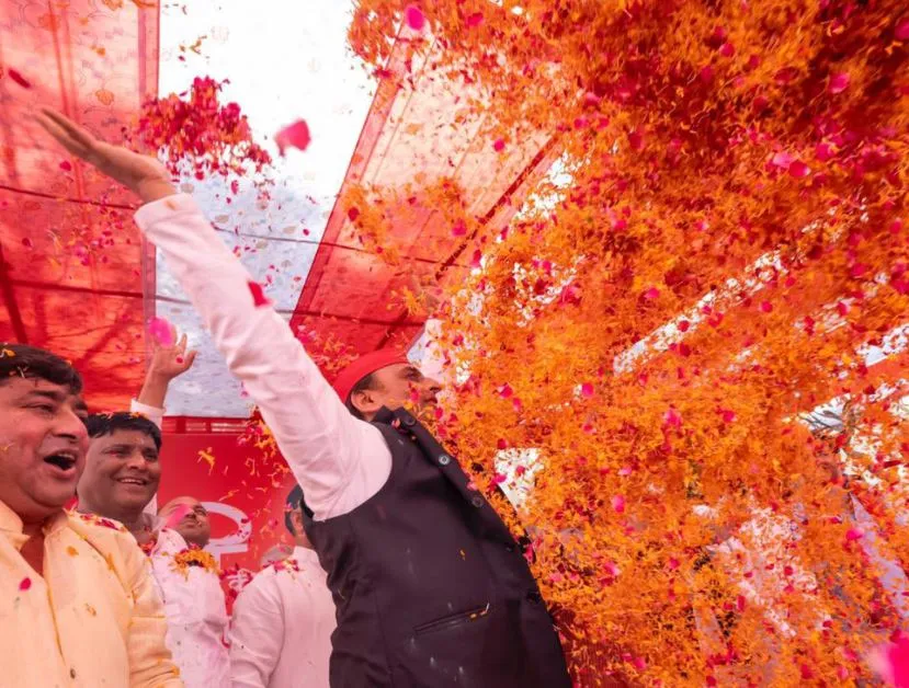अखिलेश यादव