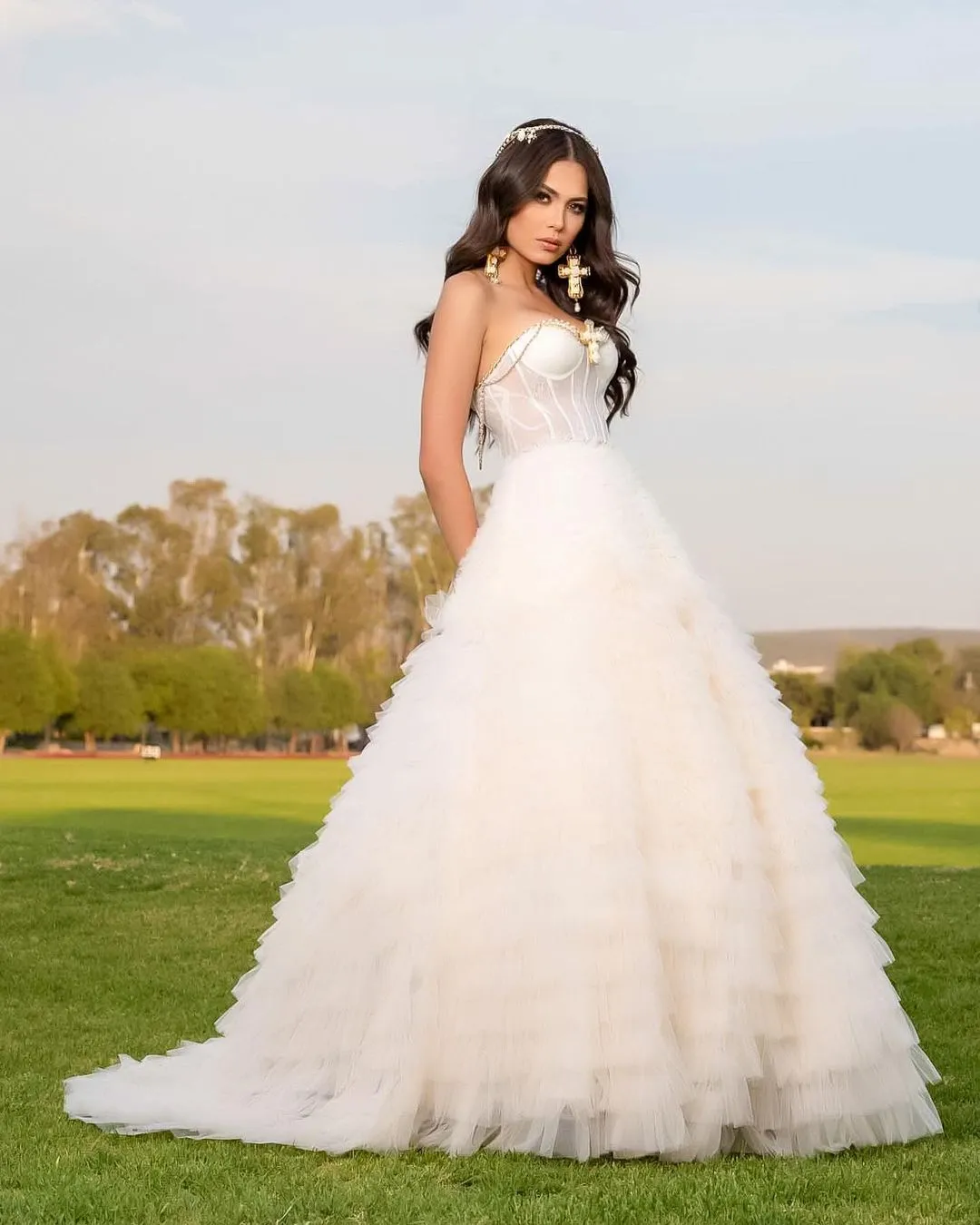 Andrea Meza18 