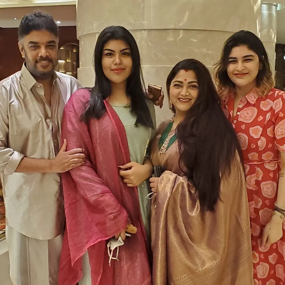 Kushboo Sundar 