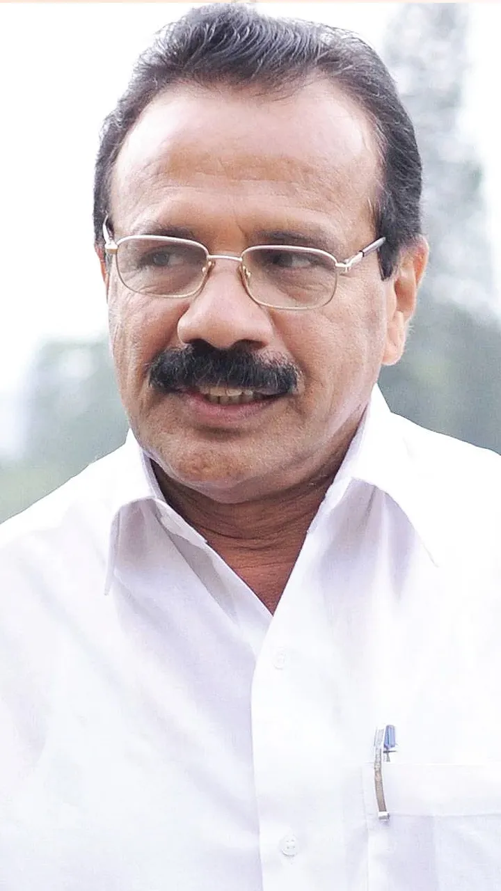 saddnand gaur 