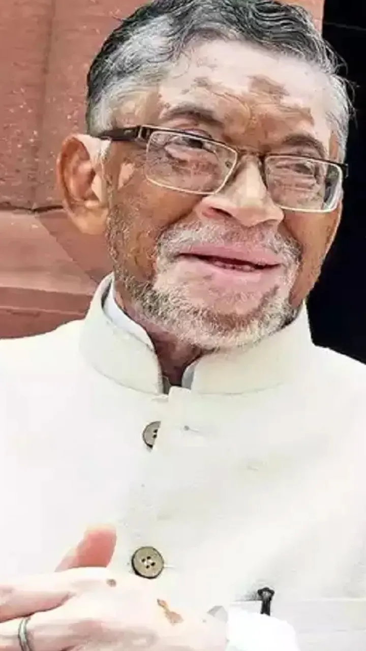 santosh gangwar 