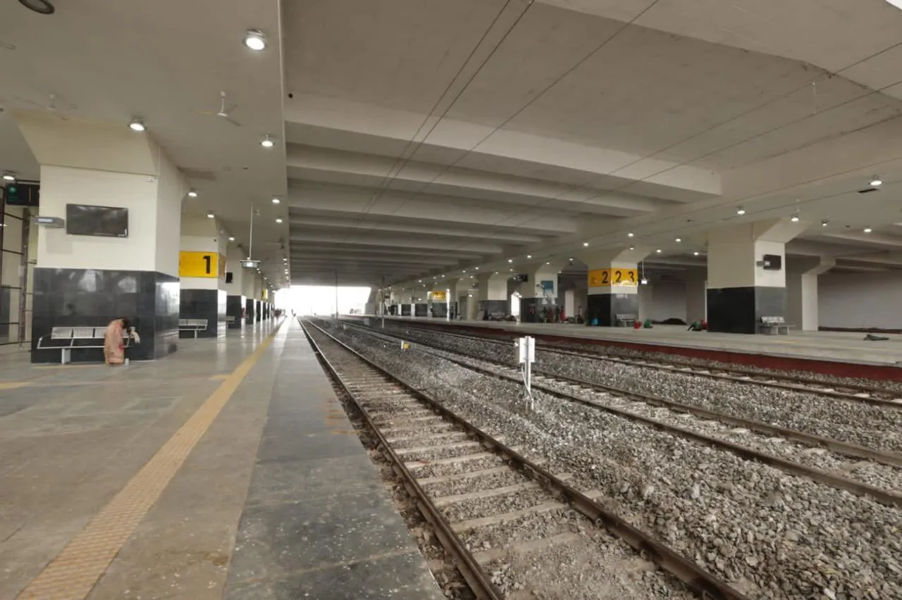 Gandhinagar Railway Station 