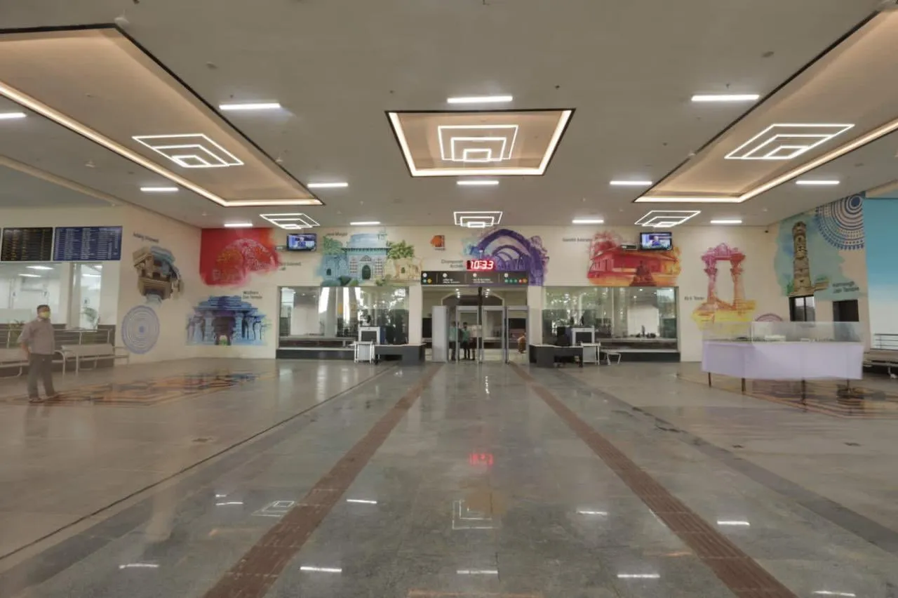 Gandhinagar Railway Station 