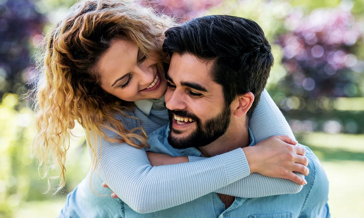 AMERICAN GIRLFRIEND BOYFRIEND RELATIONSHIP 