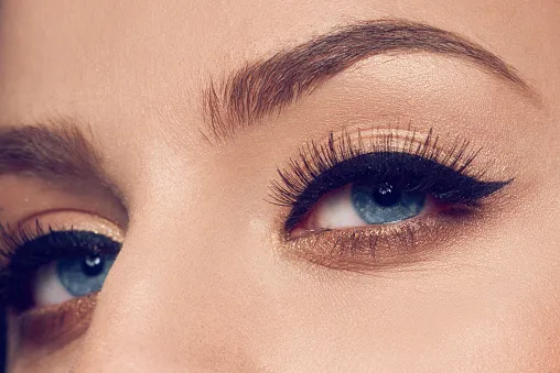 eye 7 