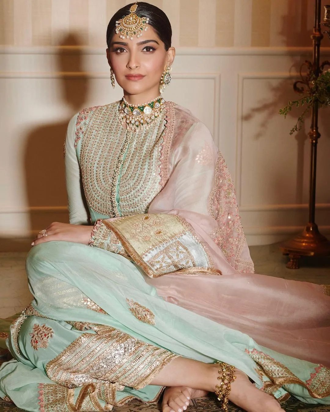 sonamkapoor anarkali 