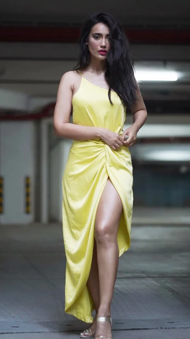 Surbhi Jyoti 