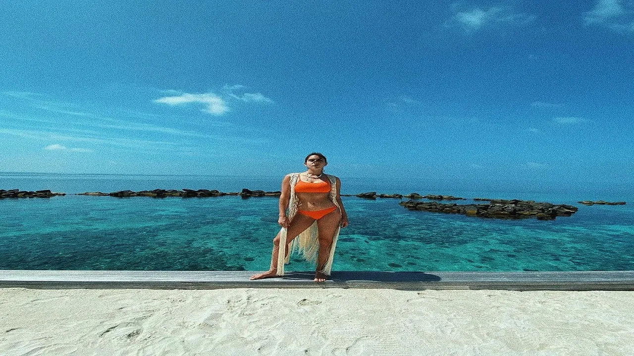 SARA ALI KHAN LATEST BIKNI PHOTOS 