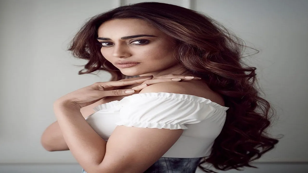 Surbhi Jyoti 