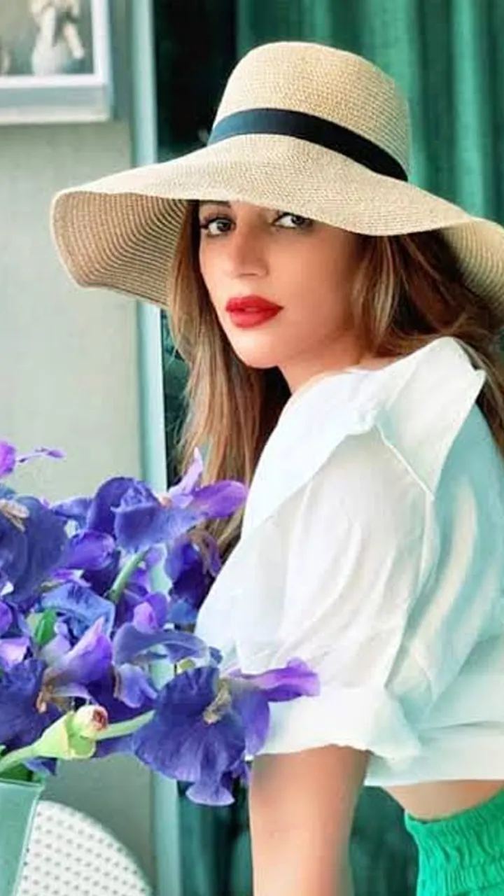 SHAMA  