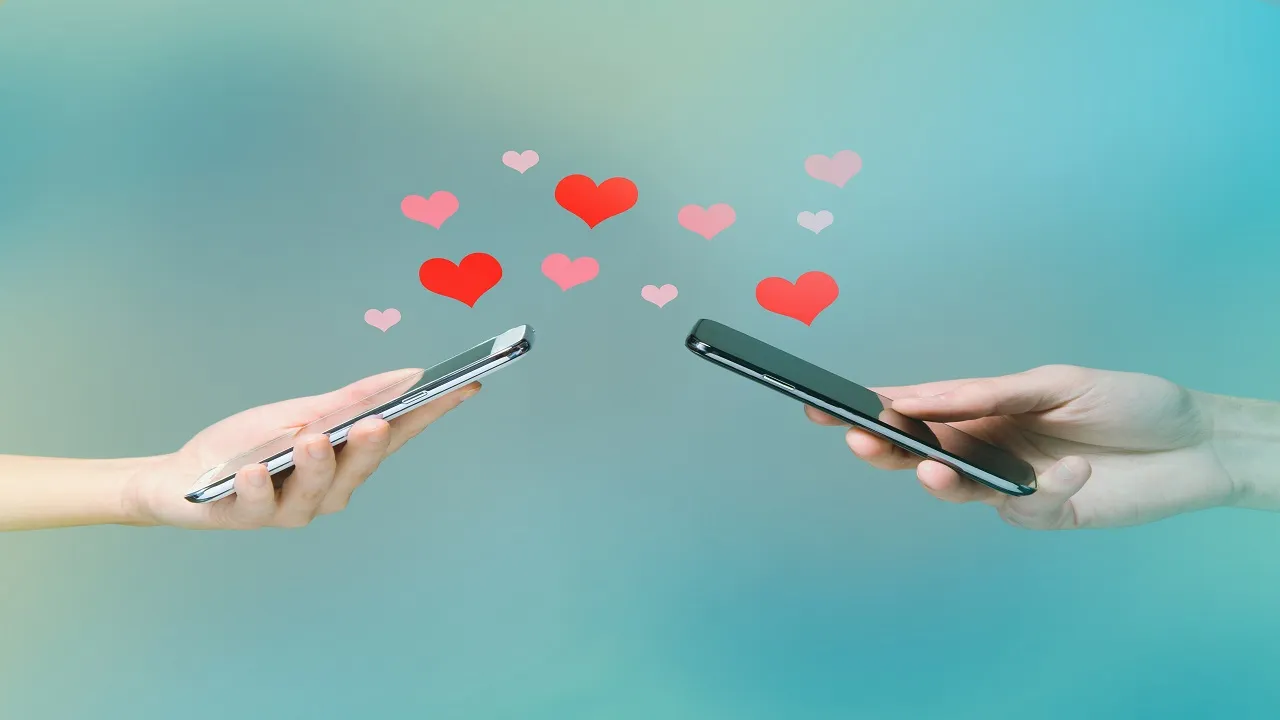 LONG DISTANCE RELATIONSHIP TIPS 