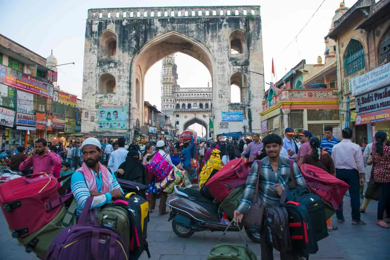 15 Shopping Places in Hyderabad No Shopaholic Would Skip 