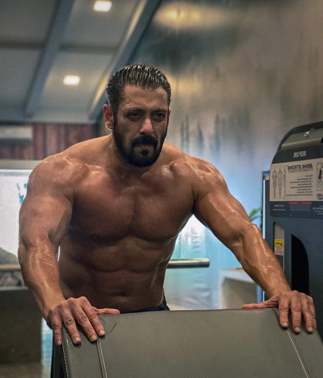 SALMAN 4 