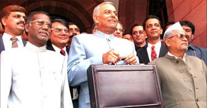Yashwant Sinha 696x365 