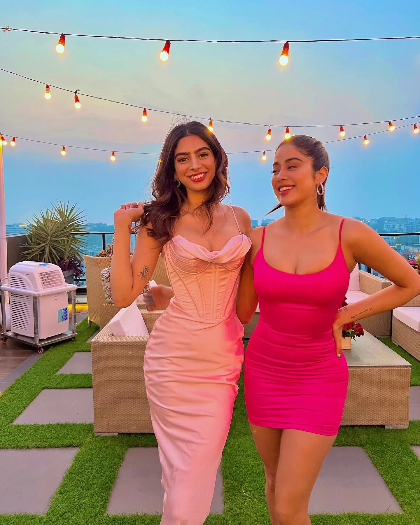 khushi kapoor janhvi 